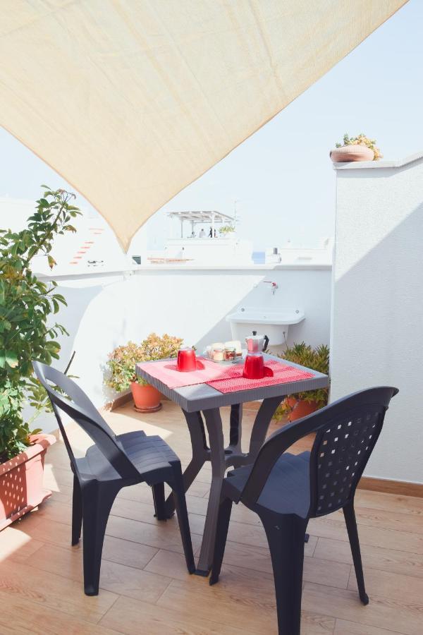Апартаменты Casa Viola -Locazione Breve Полиньяно-а-Маре Экстерьер фото